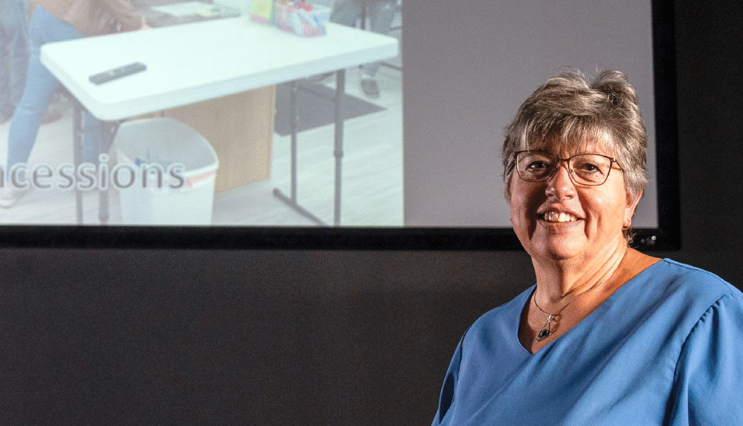 Remote worker strengthens her community by volunteering