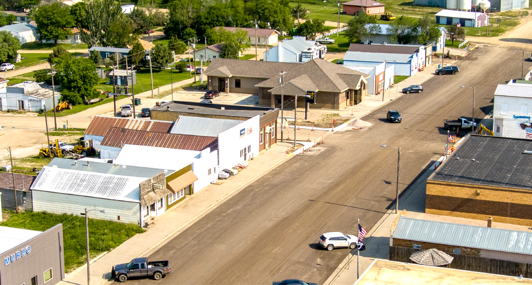 Remote worker returns to hometown, keeps big-city job